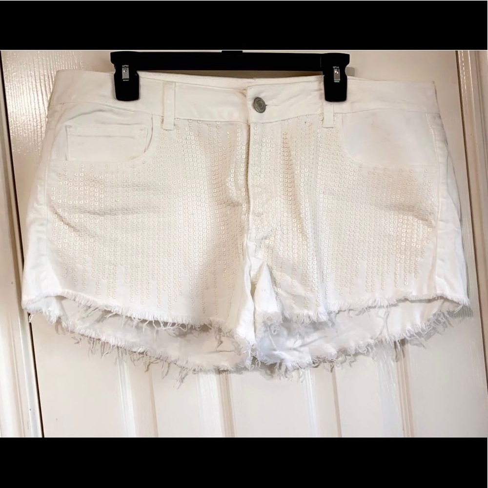 American eagle white denim shorts